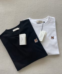 MAISON KITSUNE メゾンキツネ フォックスヘッドロゴ ロンT 長袖Tシャツ メンズ レディース ブラック ホワイト ネイビー グレー