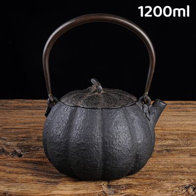  鉄急須 1200ml カボチャの形 鉄製 急須ホイッスルケトル 南部鉄器 鉄瓶 鉄器 鋳鉄ティーポット 和風 ステンレススチールインフューザー付き ストーブセーフケトル 鉄製ティーポット IH 直火 対応